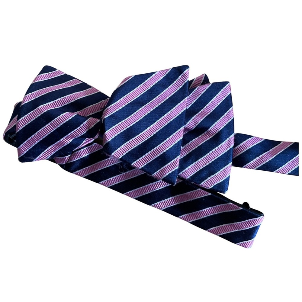 Vintage Countess Mara Bow Tie Preppy Ivy League Collegiate Trsgitional Classic